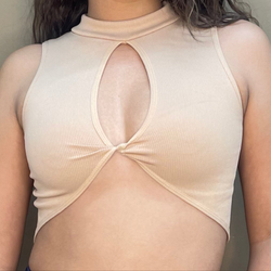 Sofia V Front Crop Top 369