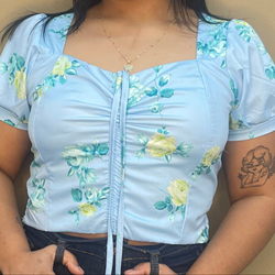 Floral MIddle Pull Popcorn Top