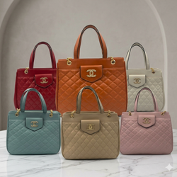 Chanel Chain  Large Size Hand Bag