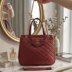 Chanel Chain  Large Size Hand Bag